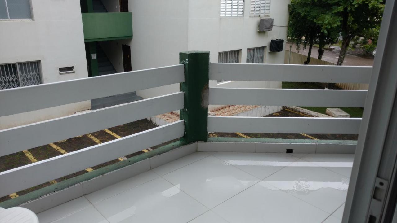 Apto Espetacular A 50 M Do Mar Em Condominio Com Piscinas Maravilhosas Guaratuba Ngoại thất bức ảnh
