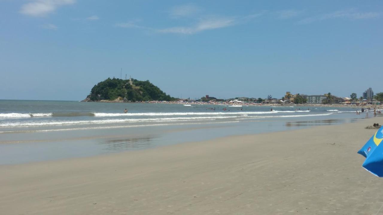 Apto Espetacular A 50 M Do Mar Em Condominio Com Piscinas Maravilhosas Guaratuba Ngoại thất bức ảnh